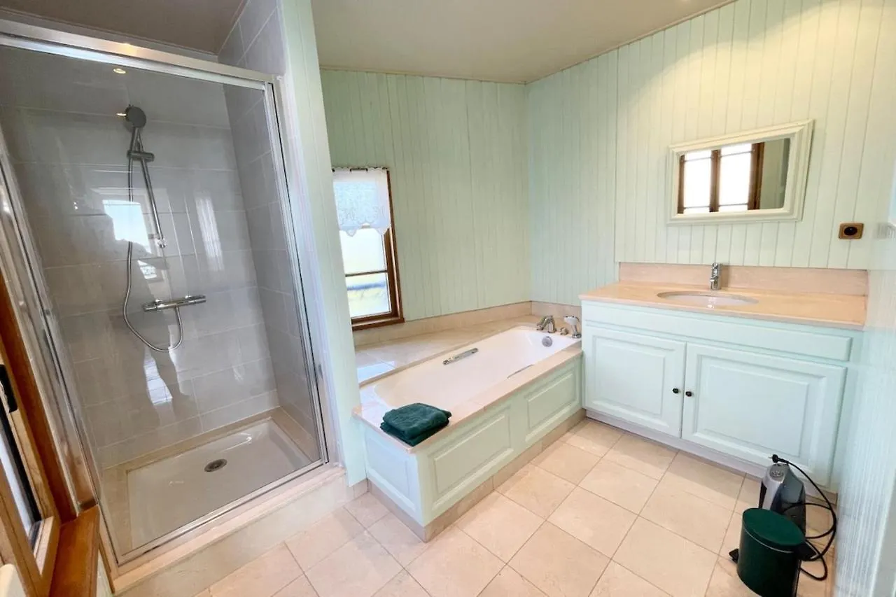 Vila Magnifique Maison Bourgeoise 280 M2 Face Au Port 0*, Port-Louis