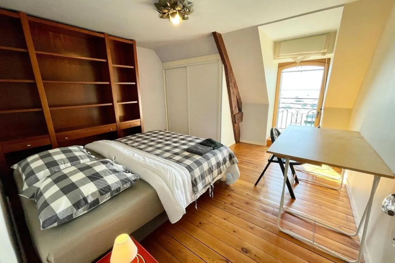 Сasa de vacaciones Magnifique Maison Bourgeoise 280 M2 Face Au Port Villa